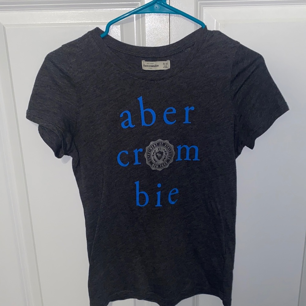 Abercrombie girl’s size 15/16 t-shirt